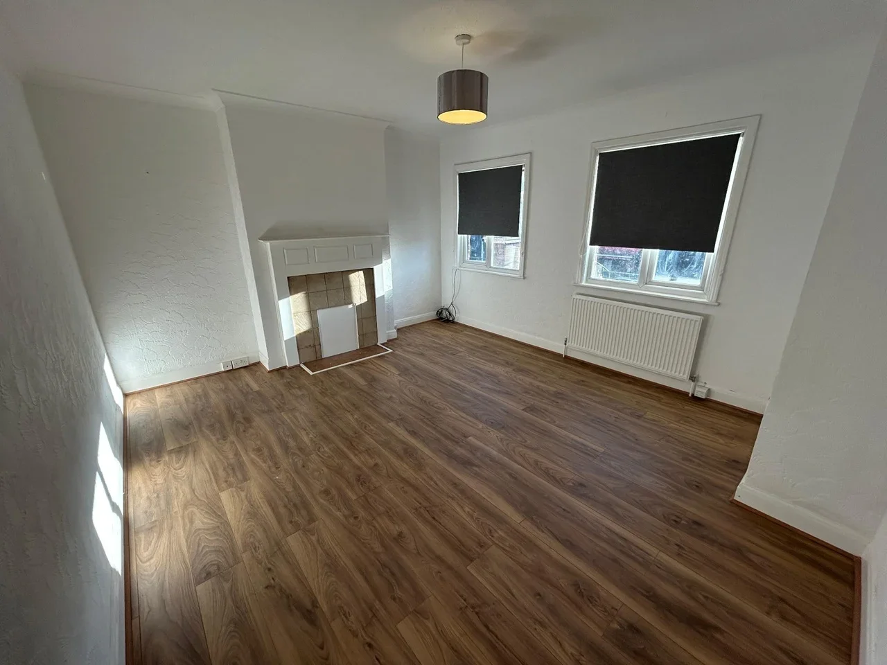Flat Victoria Road in Greater London