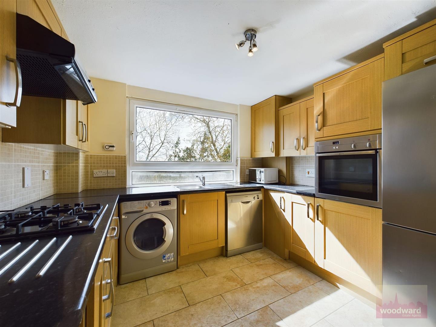 Flat London Road in Greater London