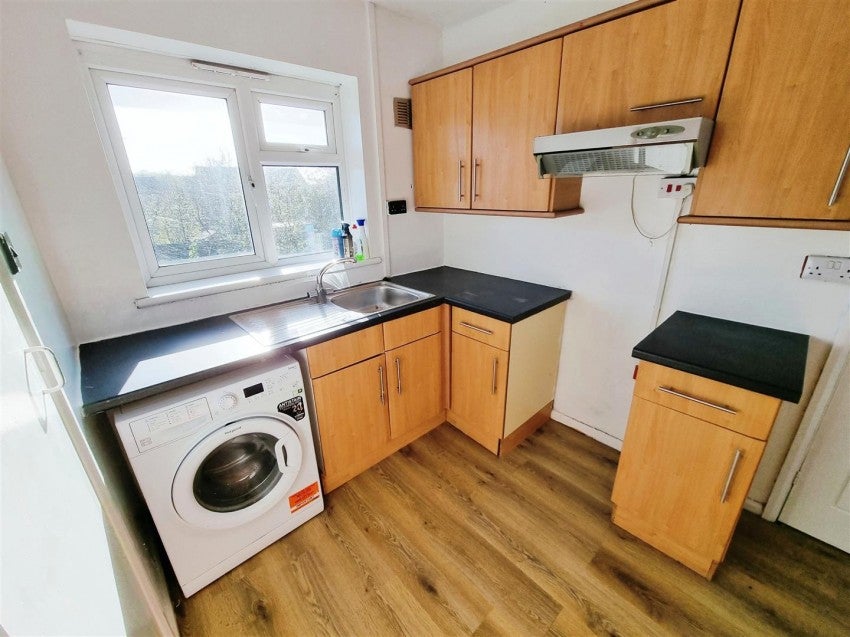 Flat Tudor Walk in Rushden
