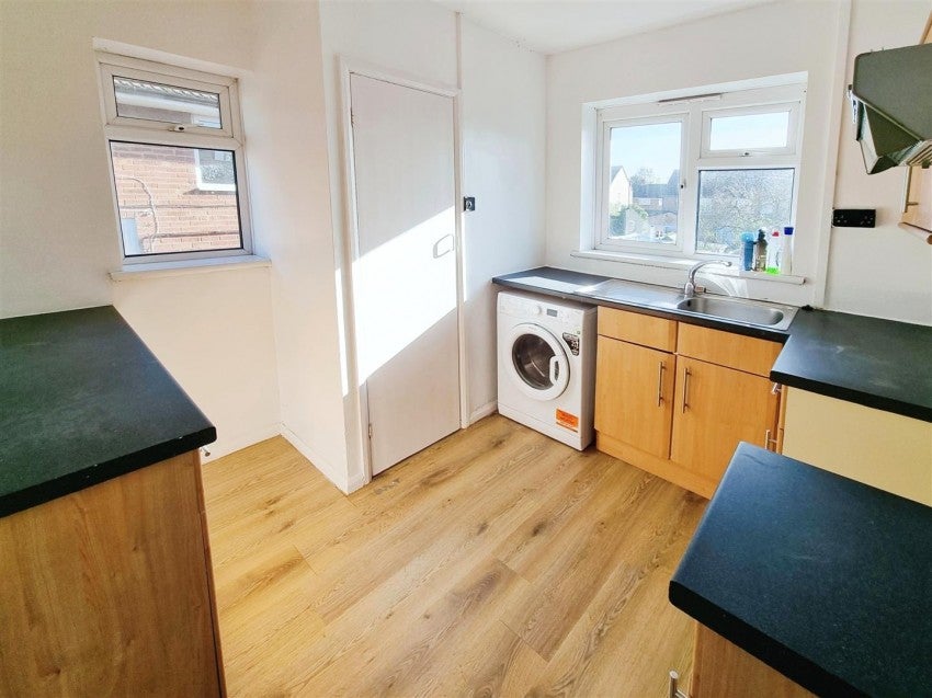 Flat Tudor Walk in Rushden