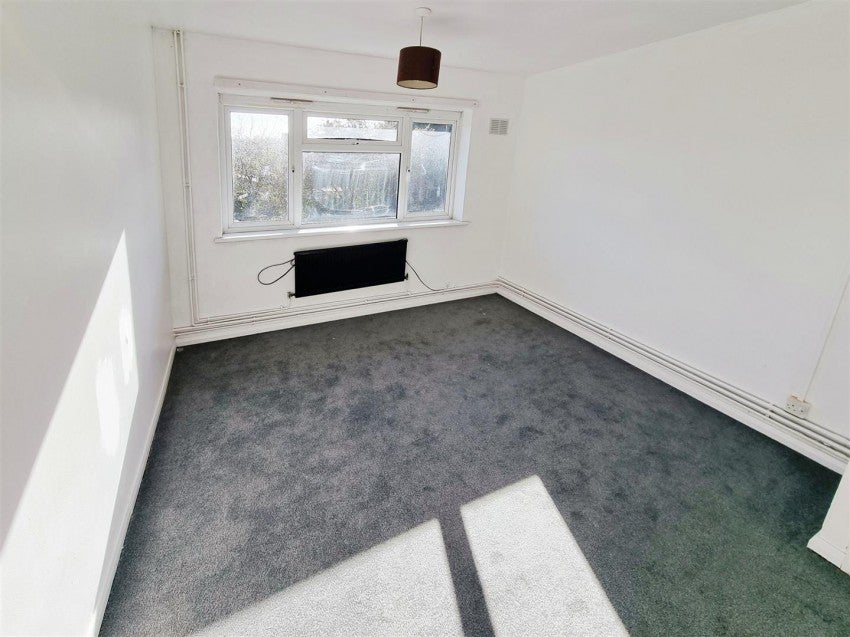 Flat Tudor Walk in Rushden