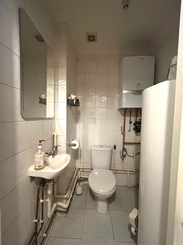 Room Kilburn High Road in Greater London