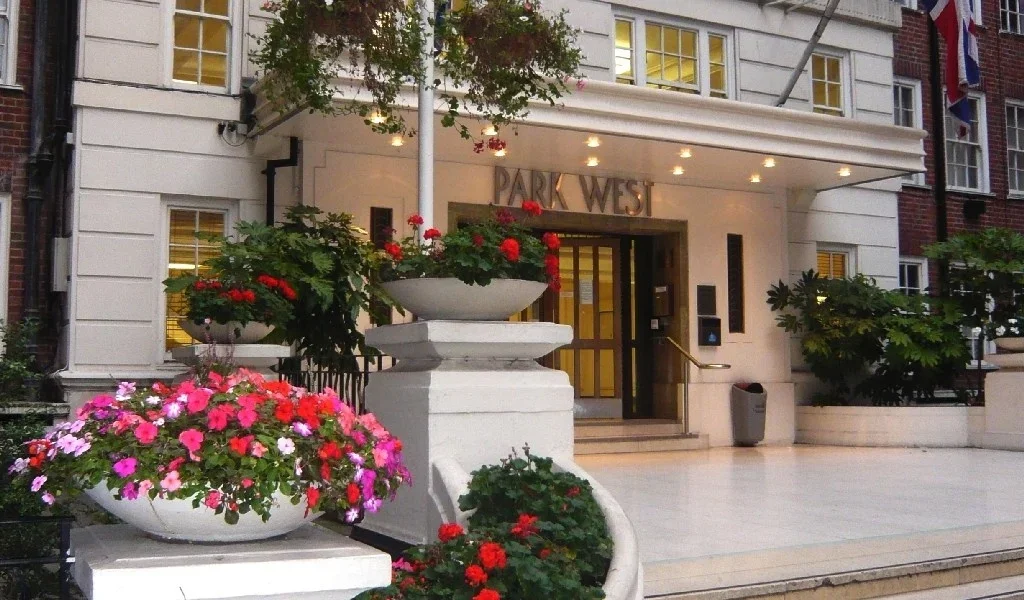 Flat Park West Place in City of Westminster