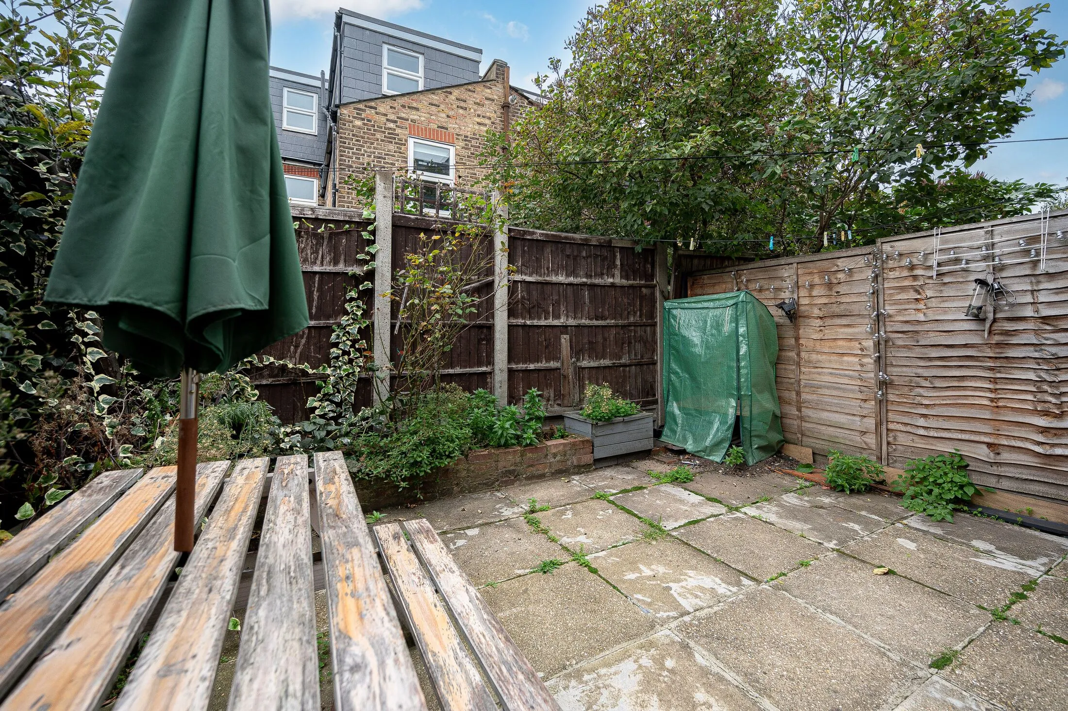 Flat St Dunstan's Road in Greater London