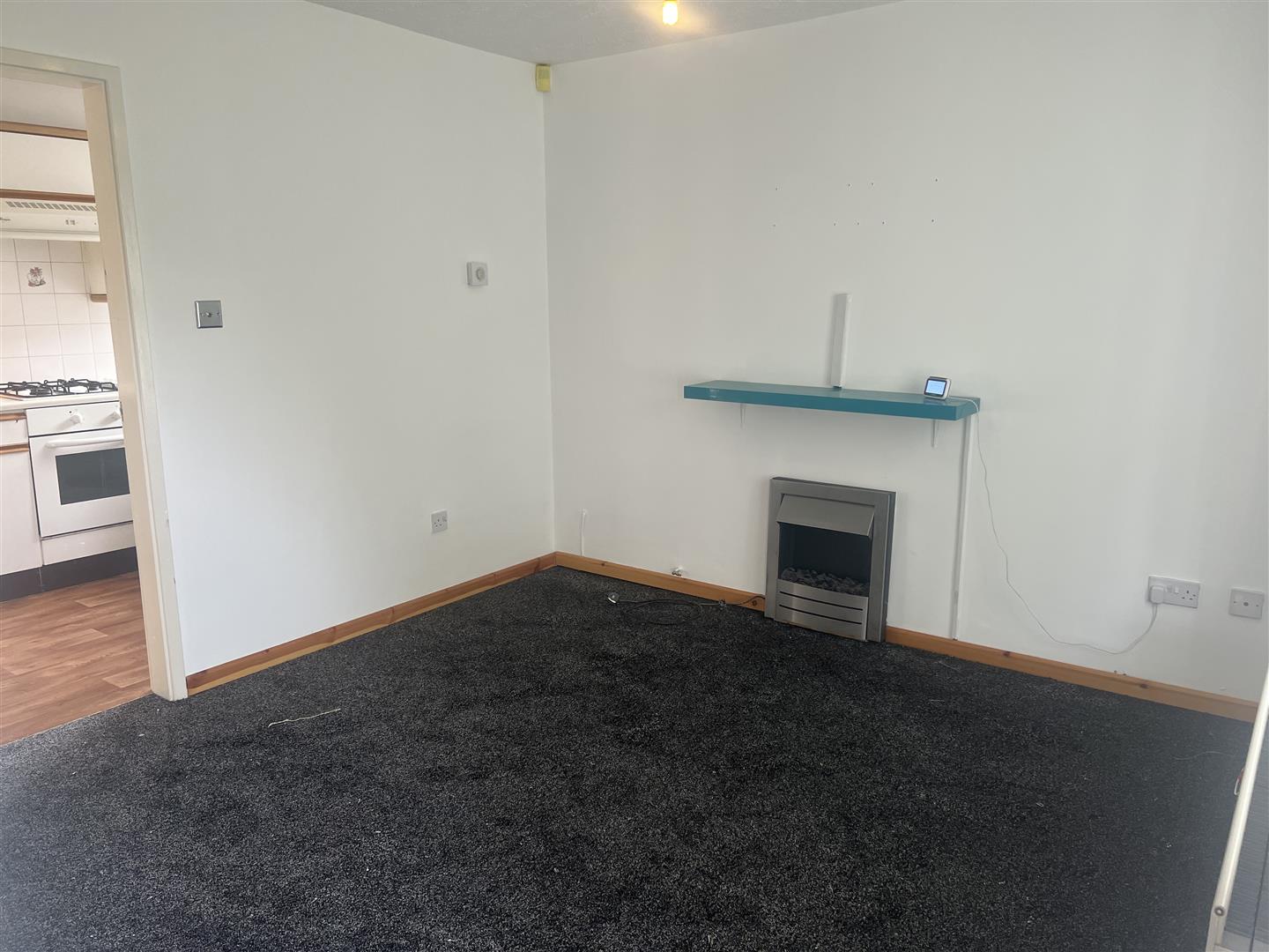 Flat Wareham Close in Bloxwich