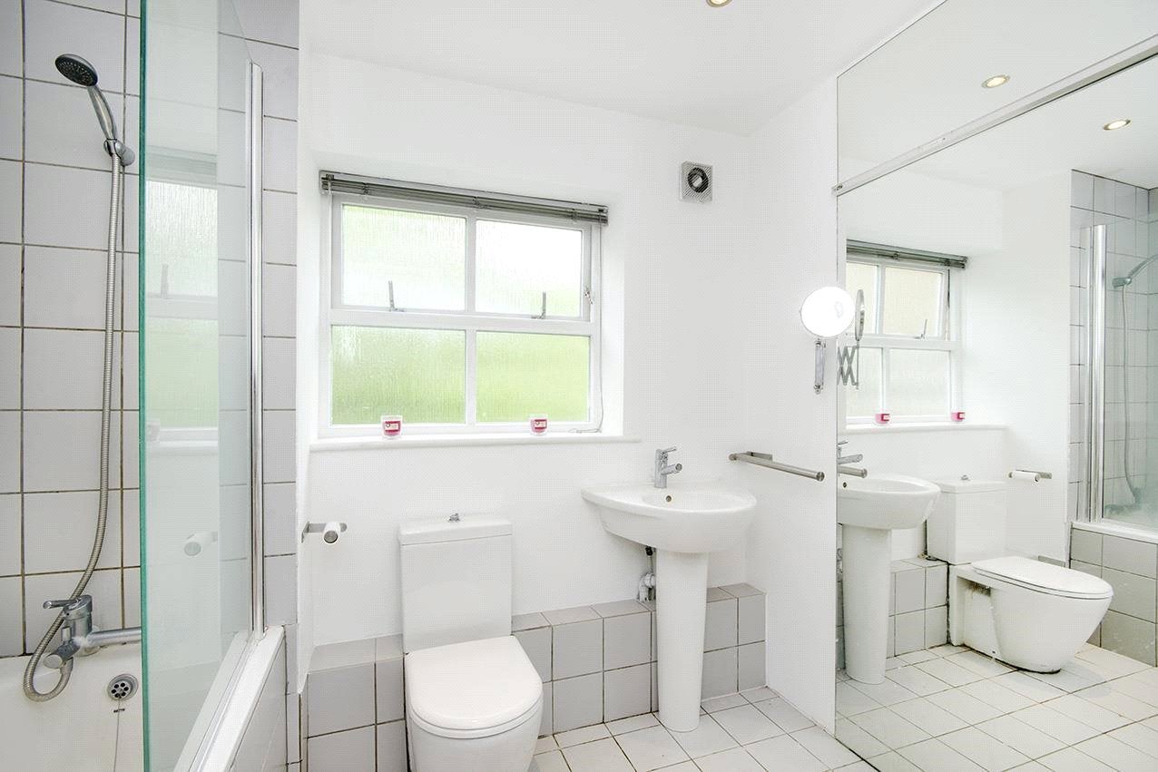 Flat Ferdinand Place in Greater London