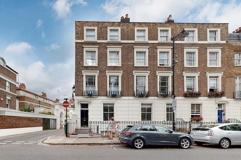 Room Canonbury Lane in Greater London