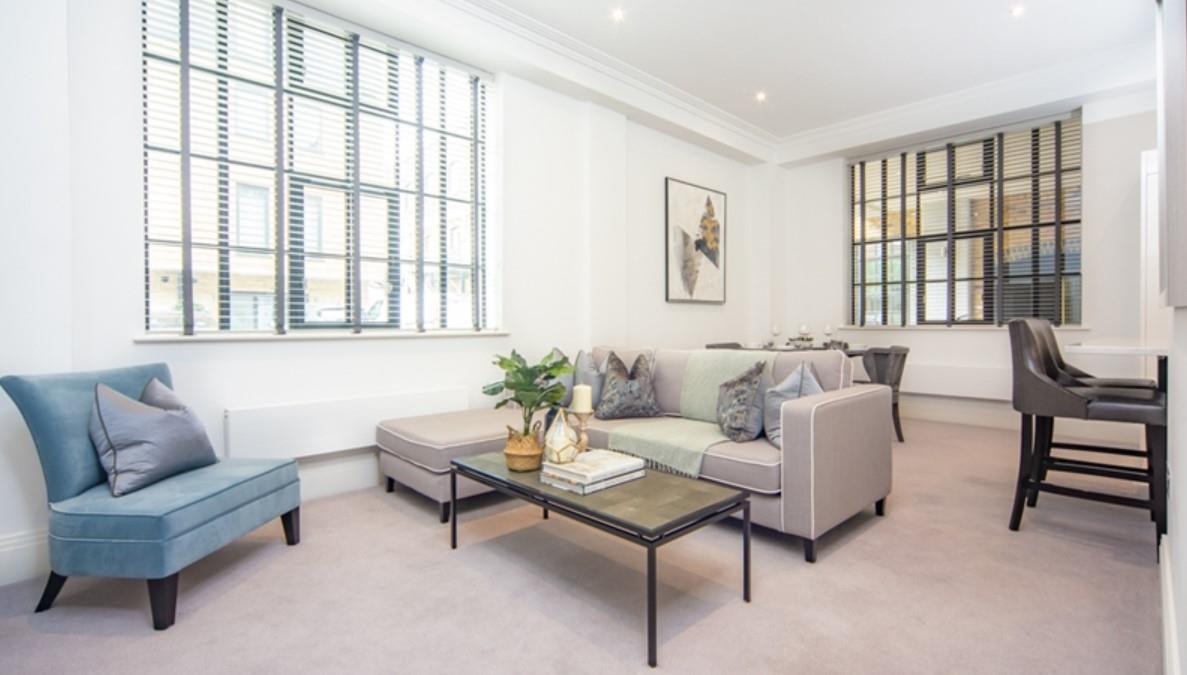 Flat Rainville Road in Greater London
