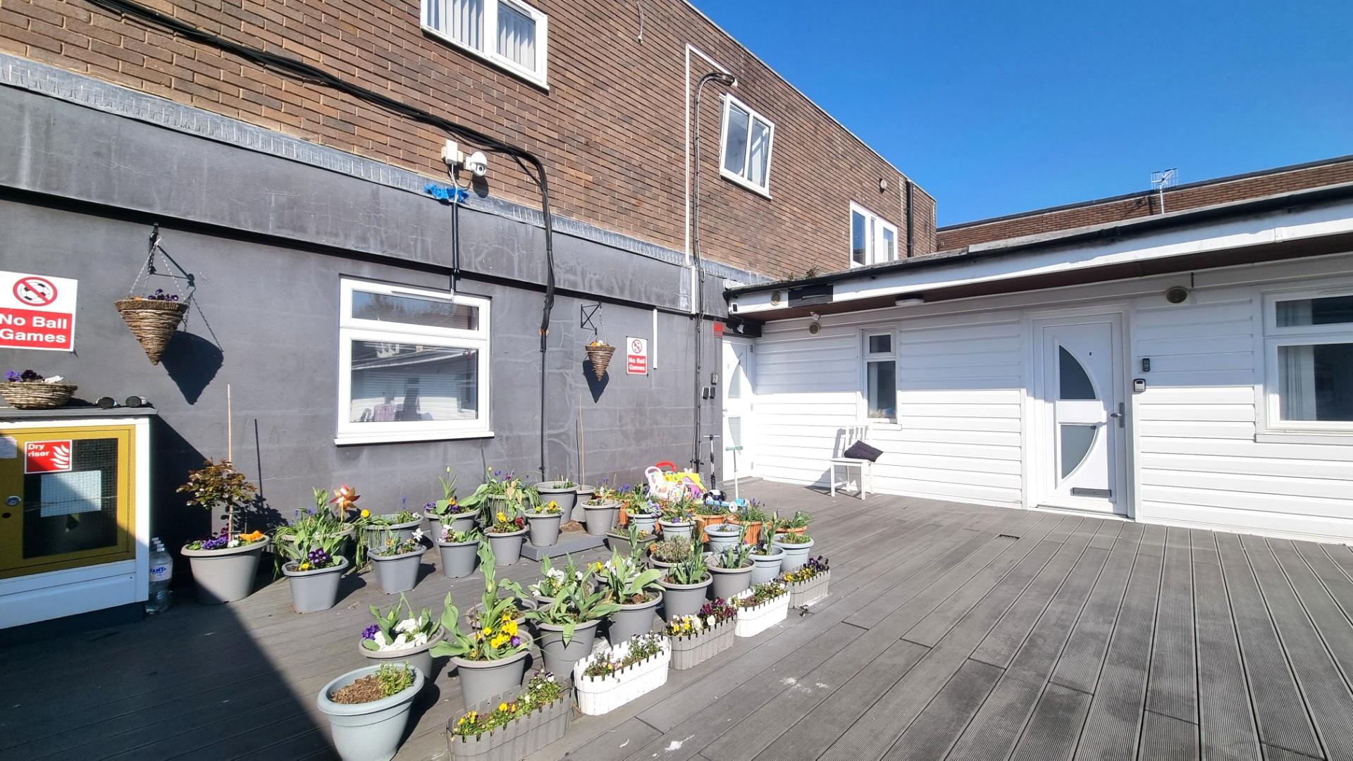 Flat King Harry Street in Dacorum