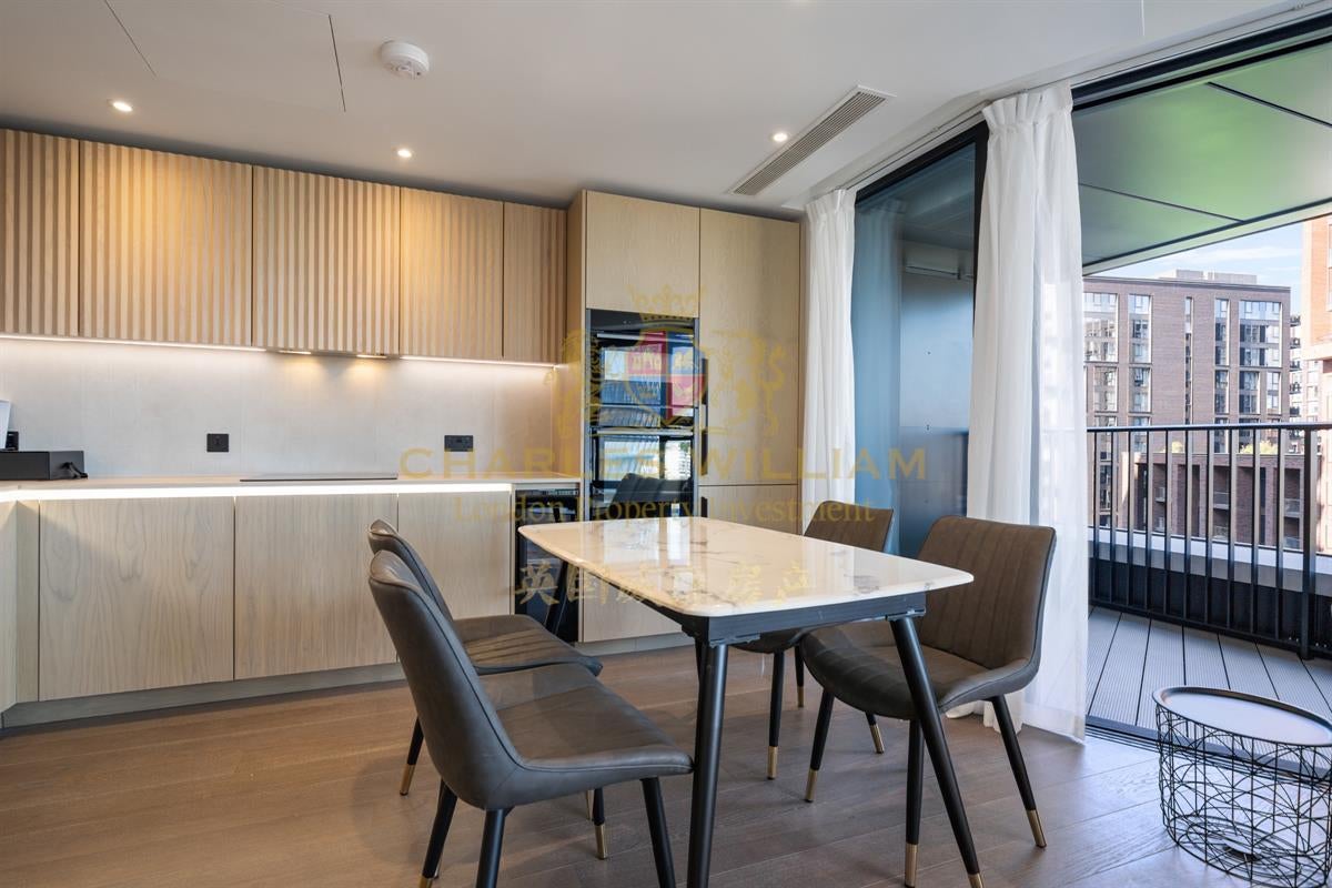 Flat Grayshott Road in Greater London