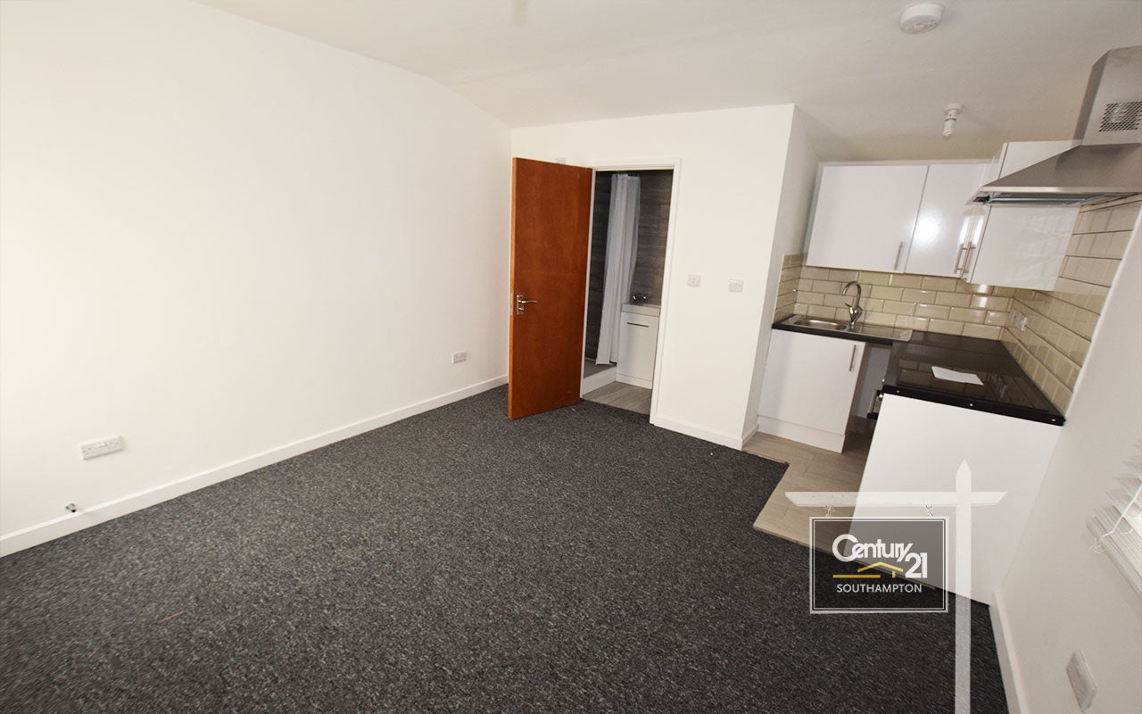 Flat St Denys Road in Southampton