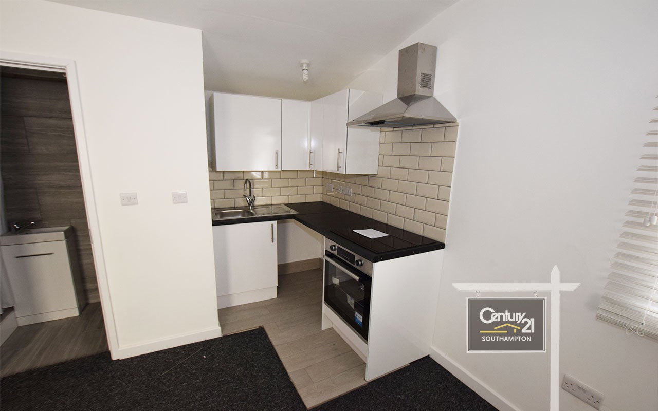 Flat St Denys Road in Southampton