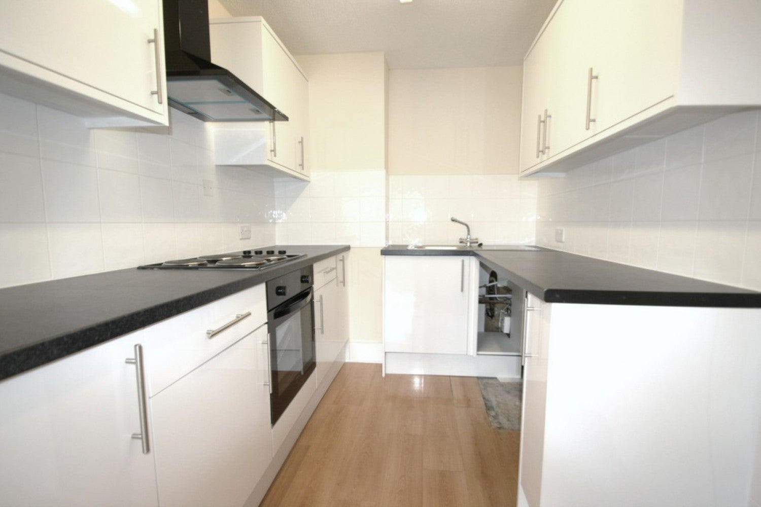 Flat Wellington Road in Greater London