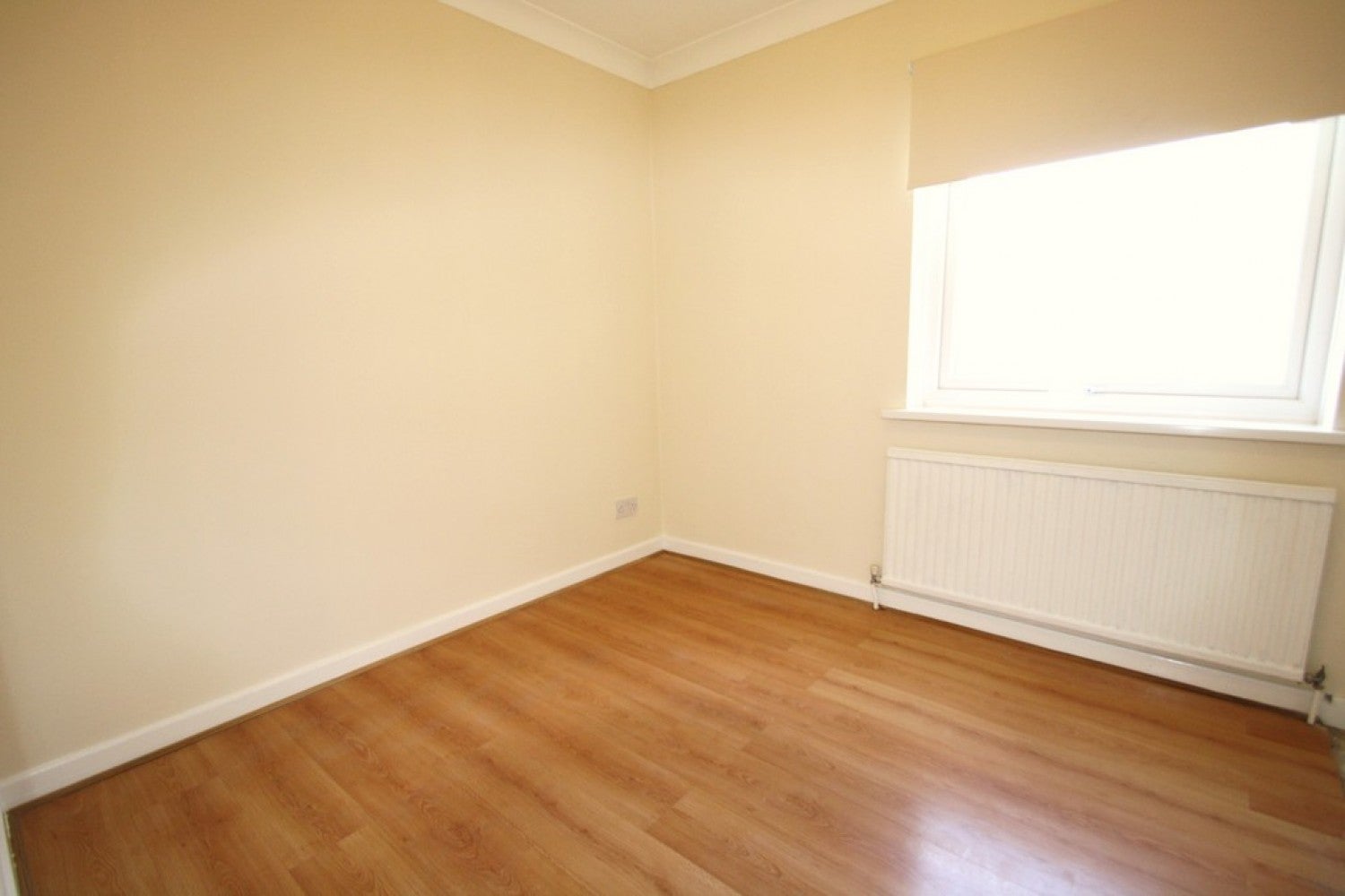 Flat Wellington Road in Greater London