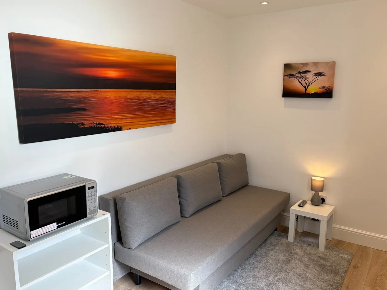 Flat Dairyglen Avenue in Cheshunt