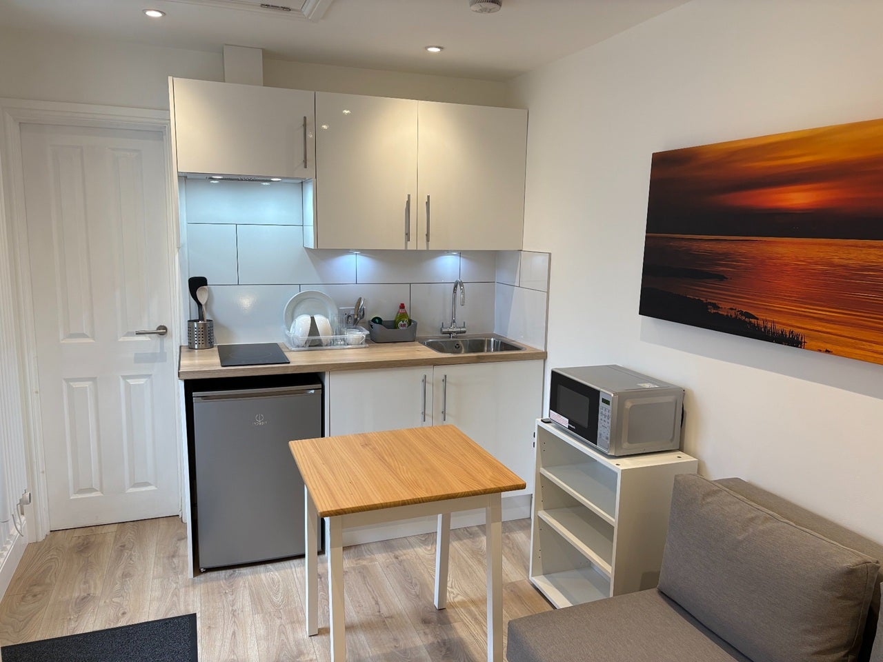 Flat Dairyglen Avenue in Cheshunt