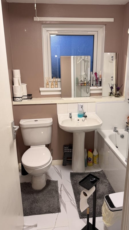 Room Albert Street in City of Edinburgh