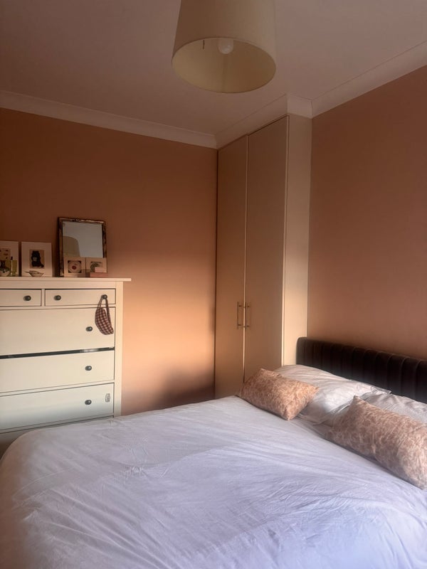 Flat Chester Way in Greater London