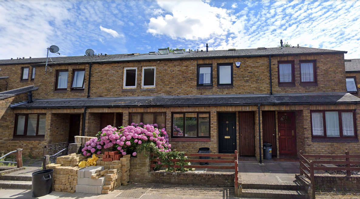 Flat Tours Passage in Greater London