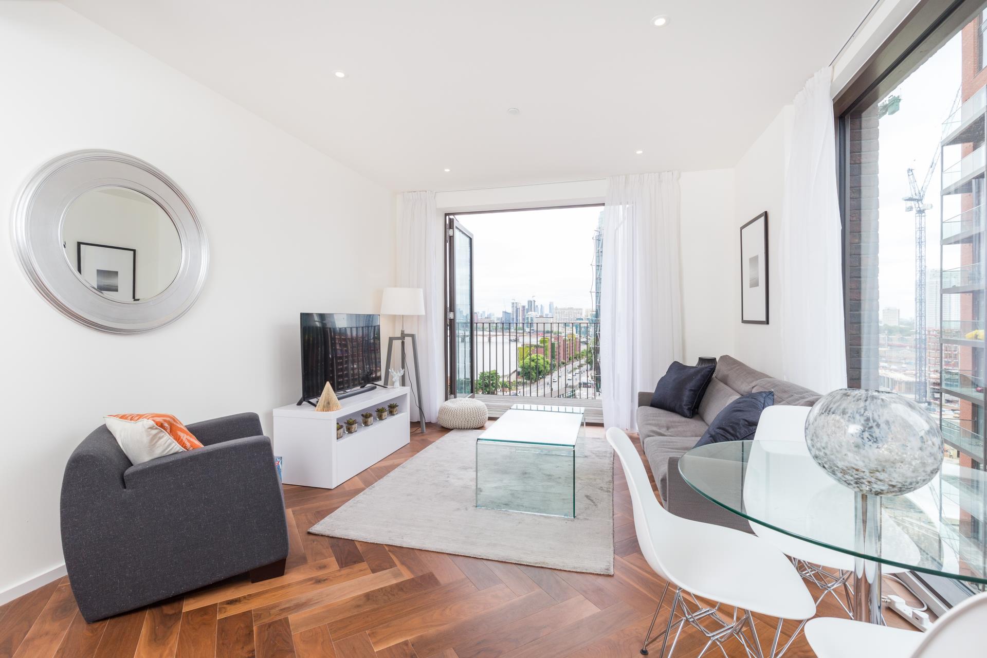 Flat New Mill Road in Greater London