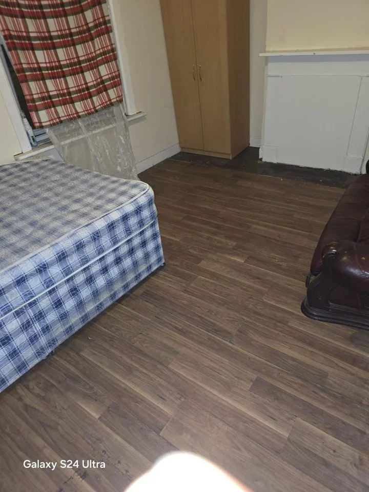 Room Brintons Road in Southampton
