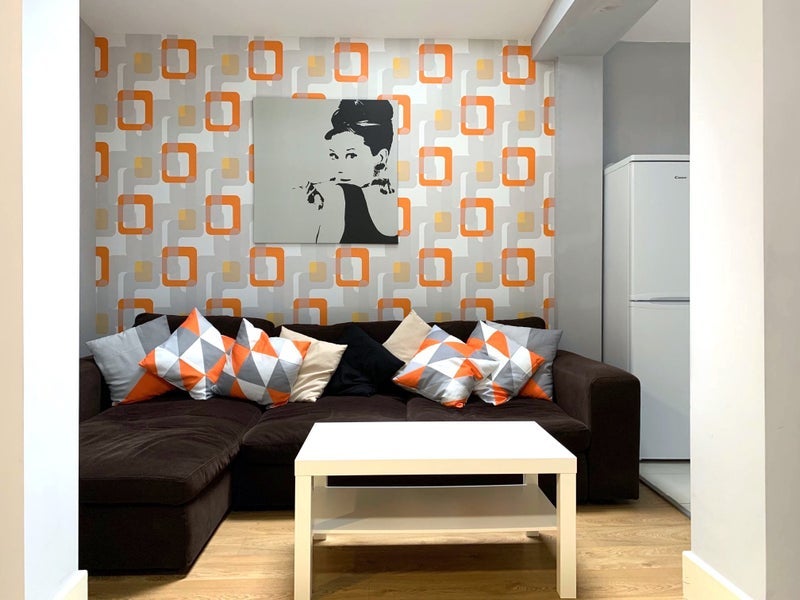 Room Adelaide Street in Luton