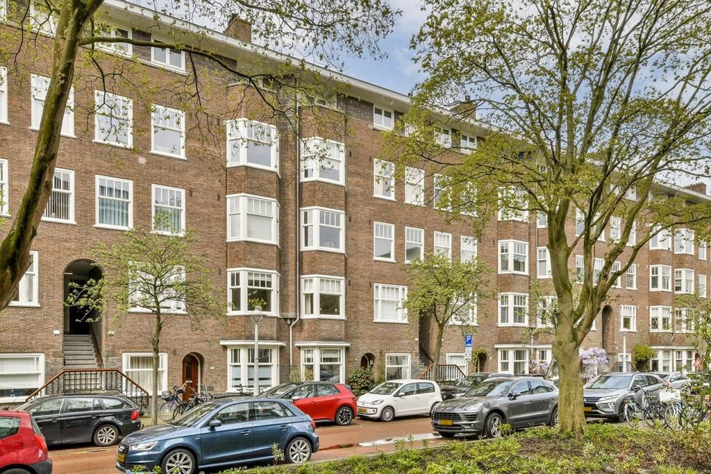 Appartement Lekstraat in Amsterdam