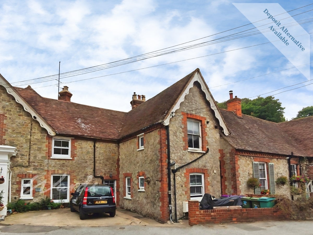 Flat Seabrook Vale in Folkestone and Hythe District