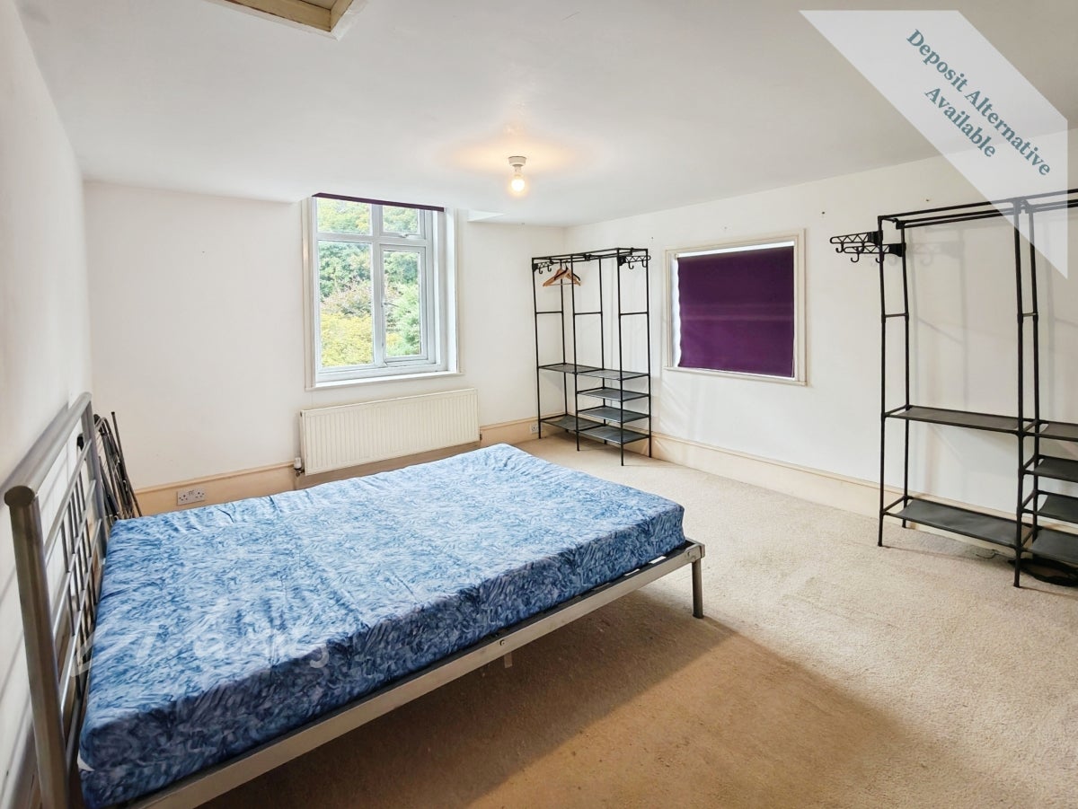 Flat Seabrook Vale in Folkestone and Hythe District