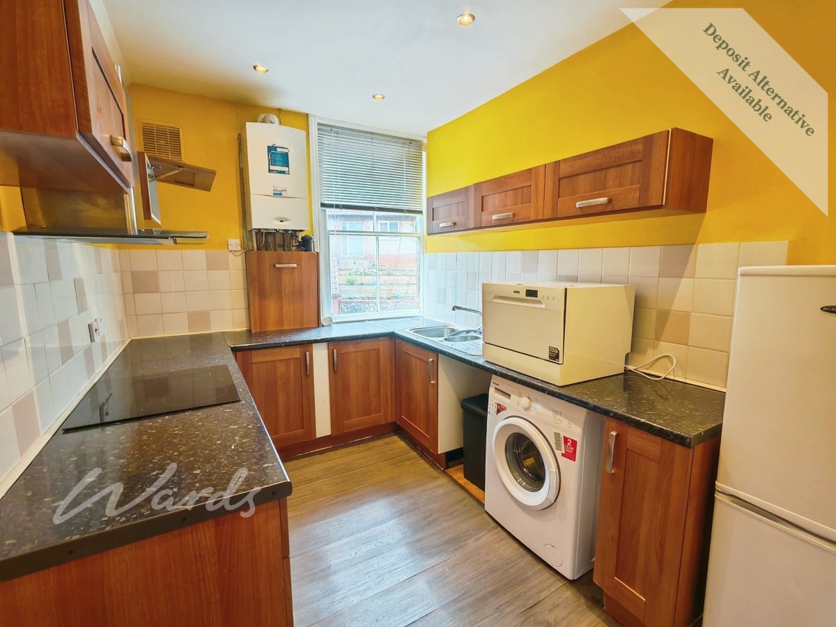 Flat Seabrook Vale in Folkestone and Hythe District