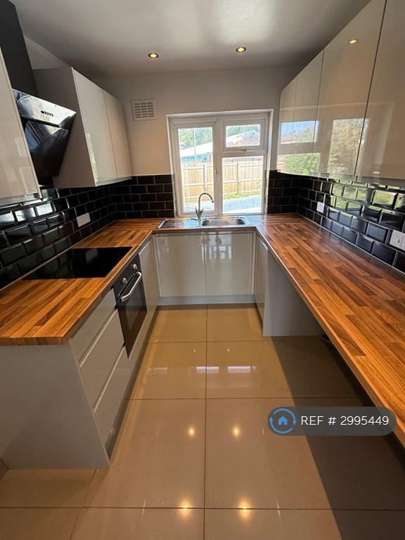 Flat Hartshill Road in Birmingham