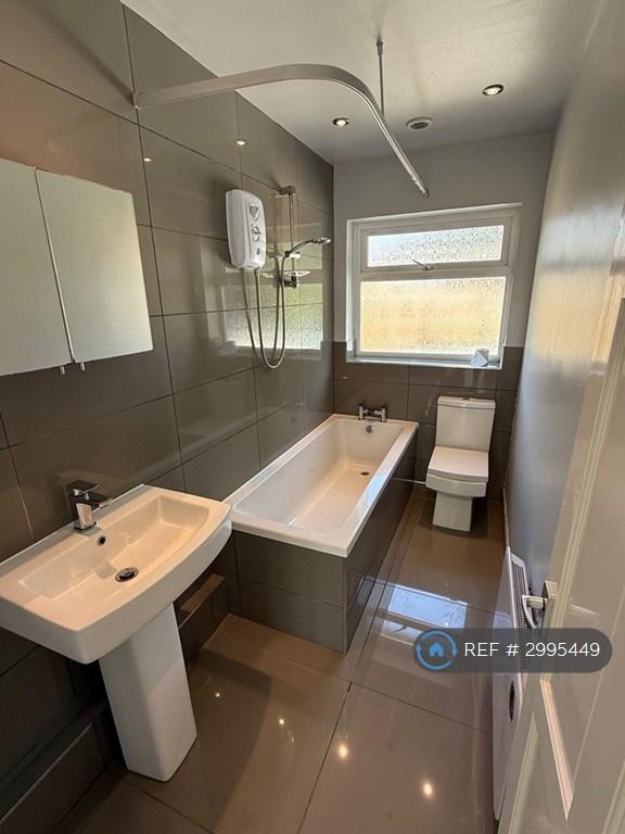 Flat Hartshill Road in Birmingham