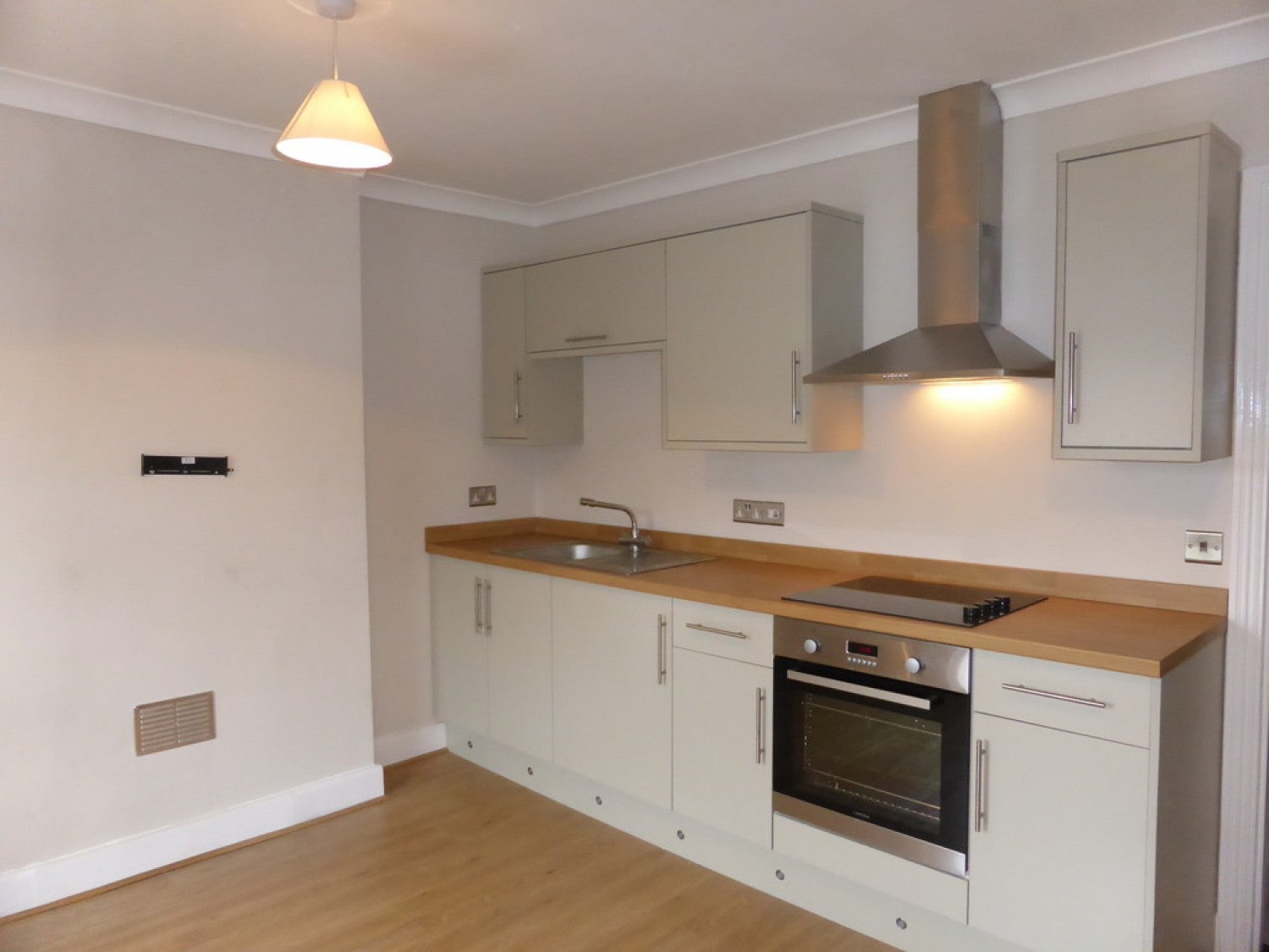 Flat Fulham Way in Ipswich