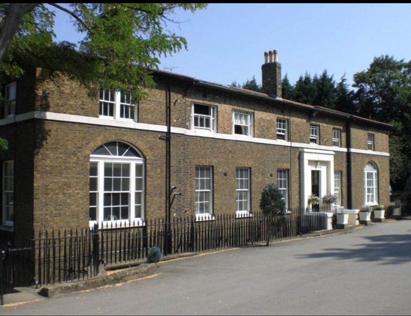 Flat Burrage Road in Greater London