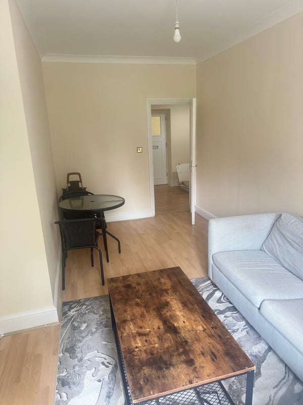 Flat Burrage Road in Greater London