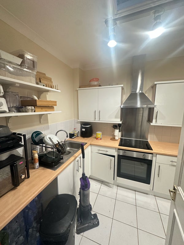 Flat Burrage Road in Greater London