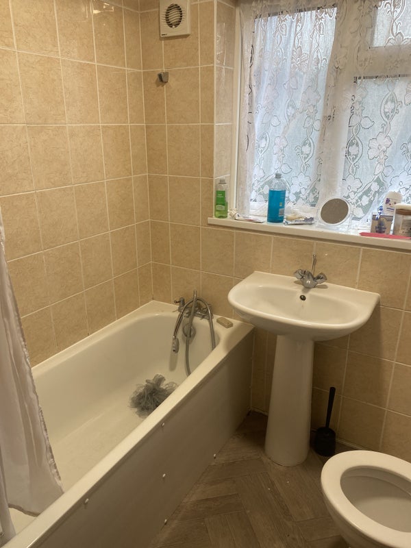 Room Thornhill Gardens in Greater London