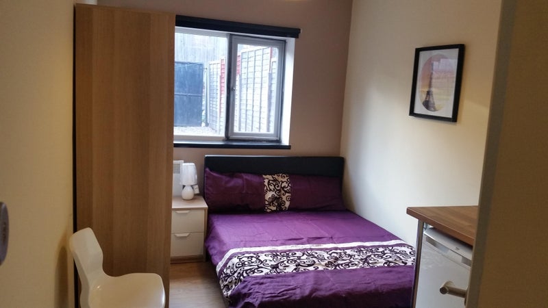 Room Slade Road in Birmingham