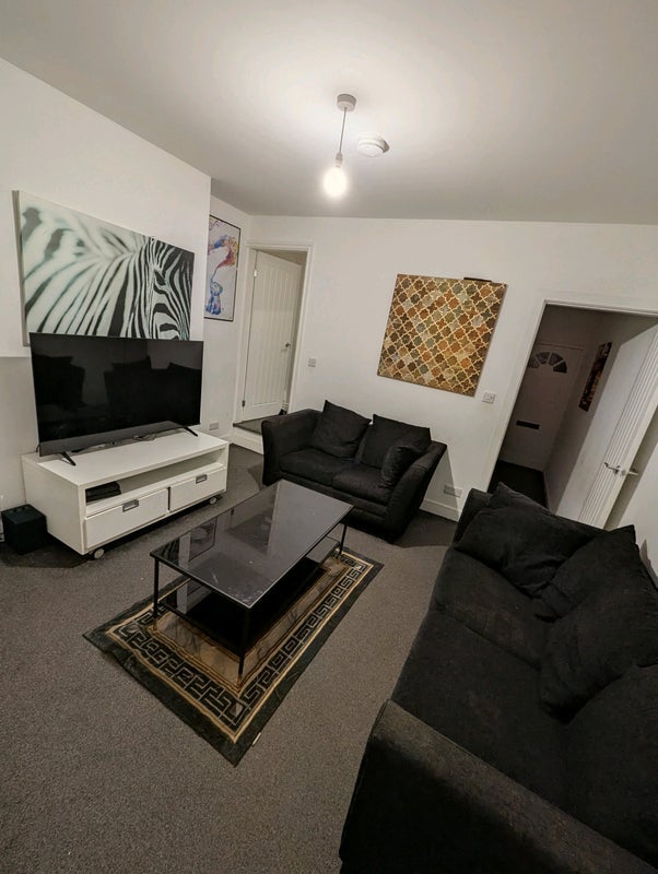 Room Rosebery Street in Stoke-on-Trent