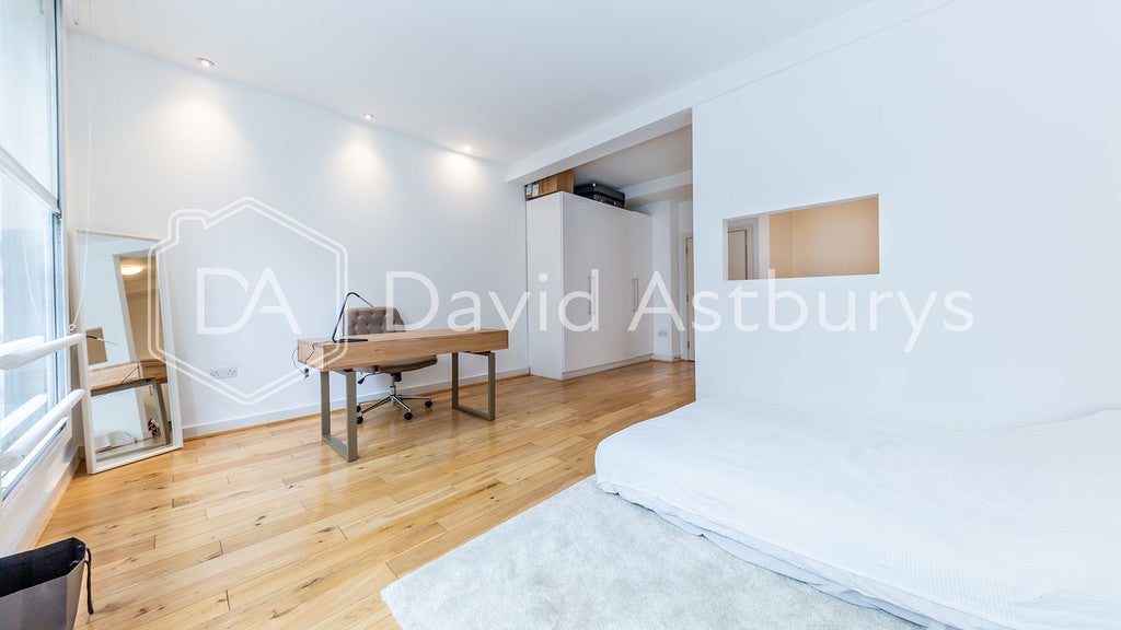 Flat York Way in Greater London