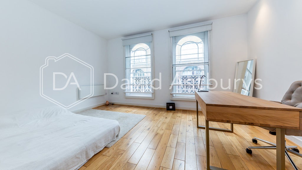 Flat York Way in Greater London