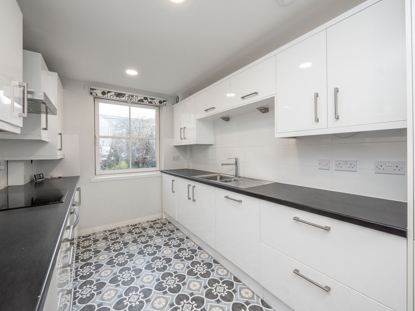 Flat Huntingdon Place in City of Edinburgh
