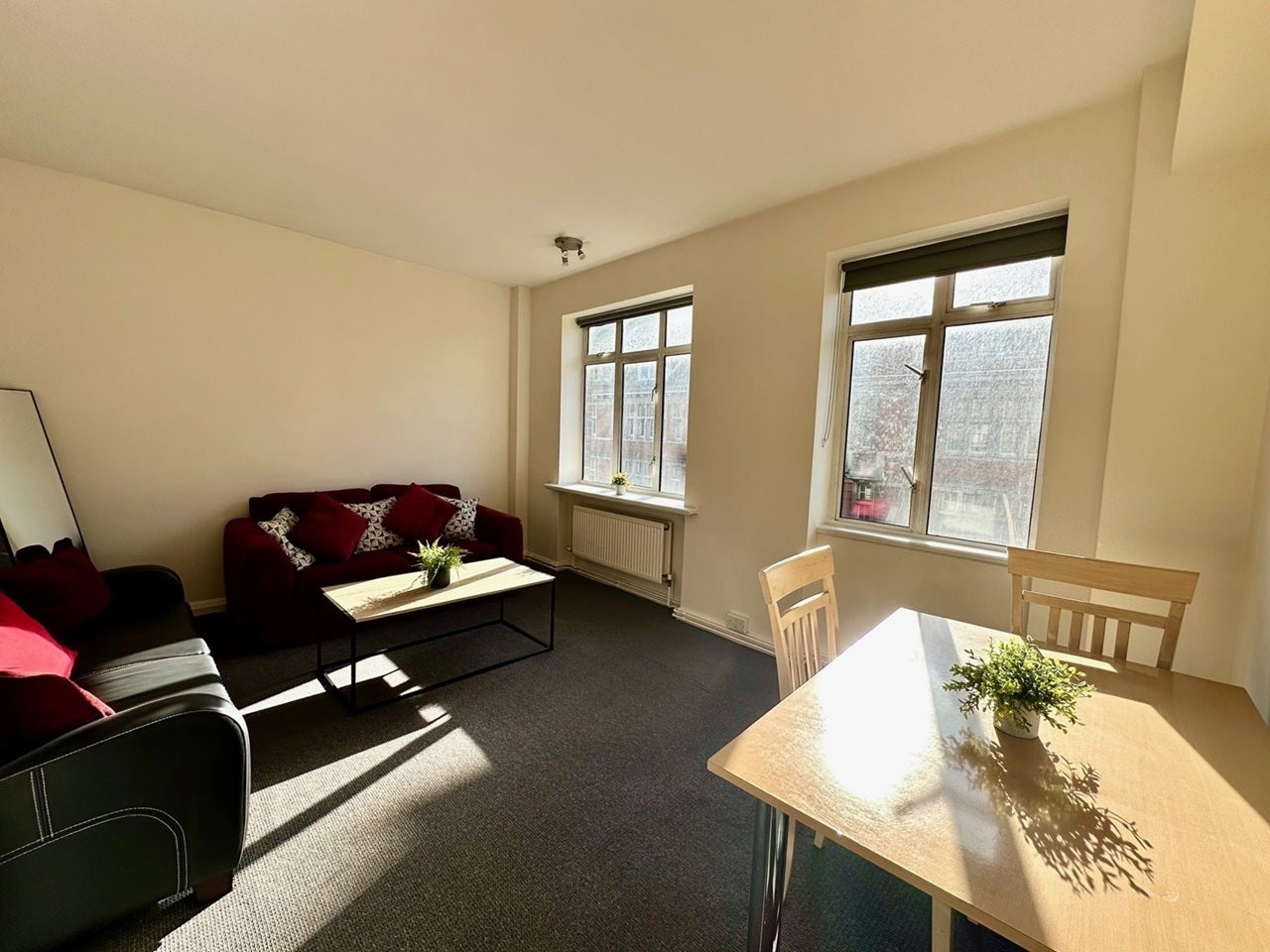Flat Warren Street in Greater London