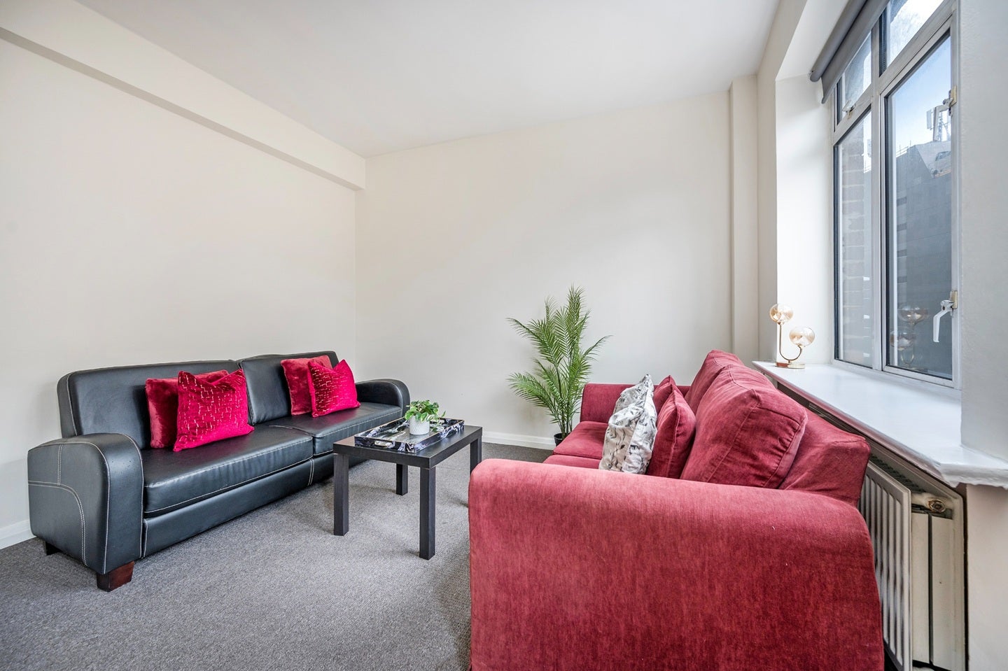 Flat Warren Street in Greater London