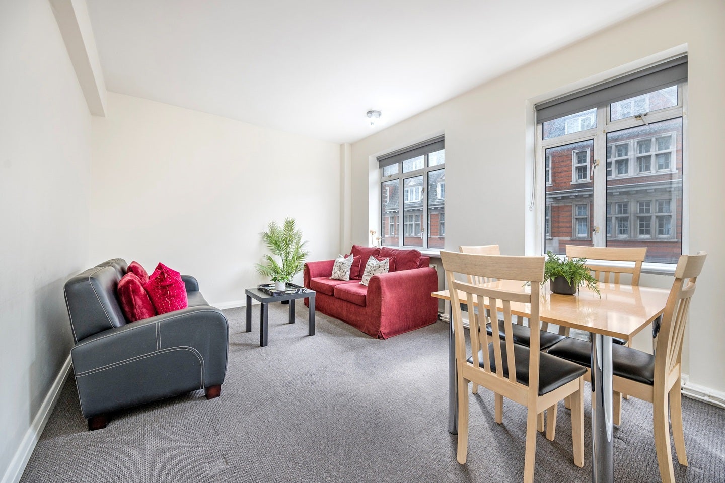 Flat Warren Street in Greater London