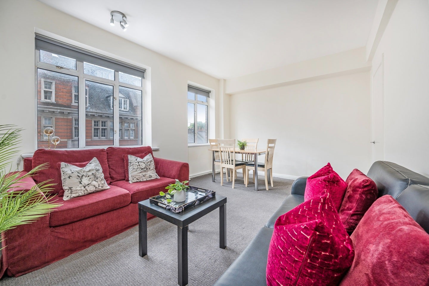 Flat Warren Street in Greater London