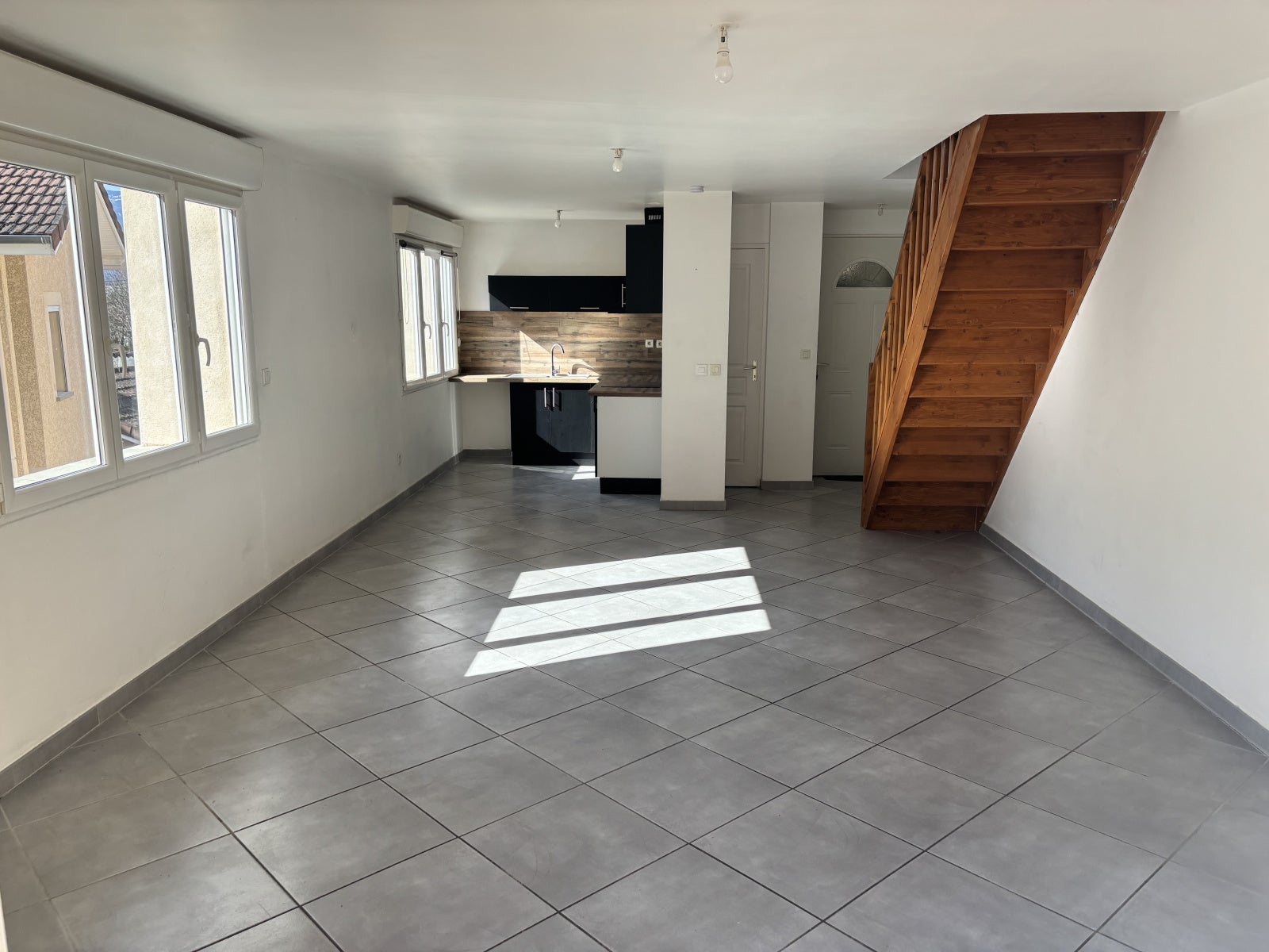 Appartement Avenue Pierre Mendès-France à Poisat