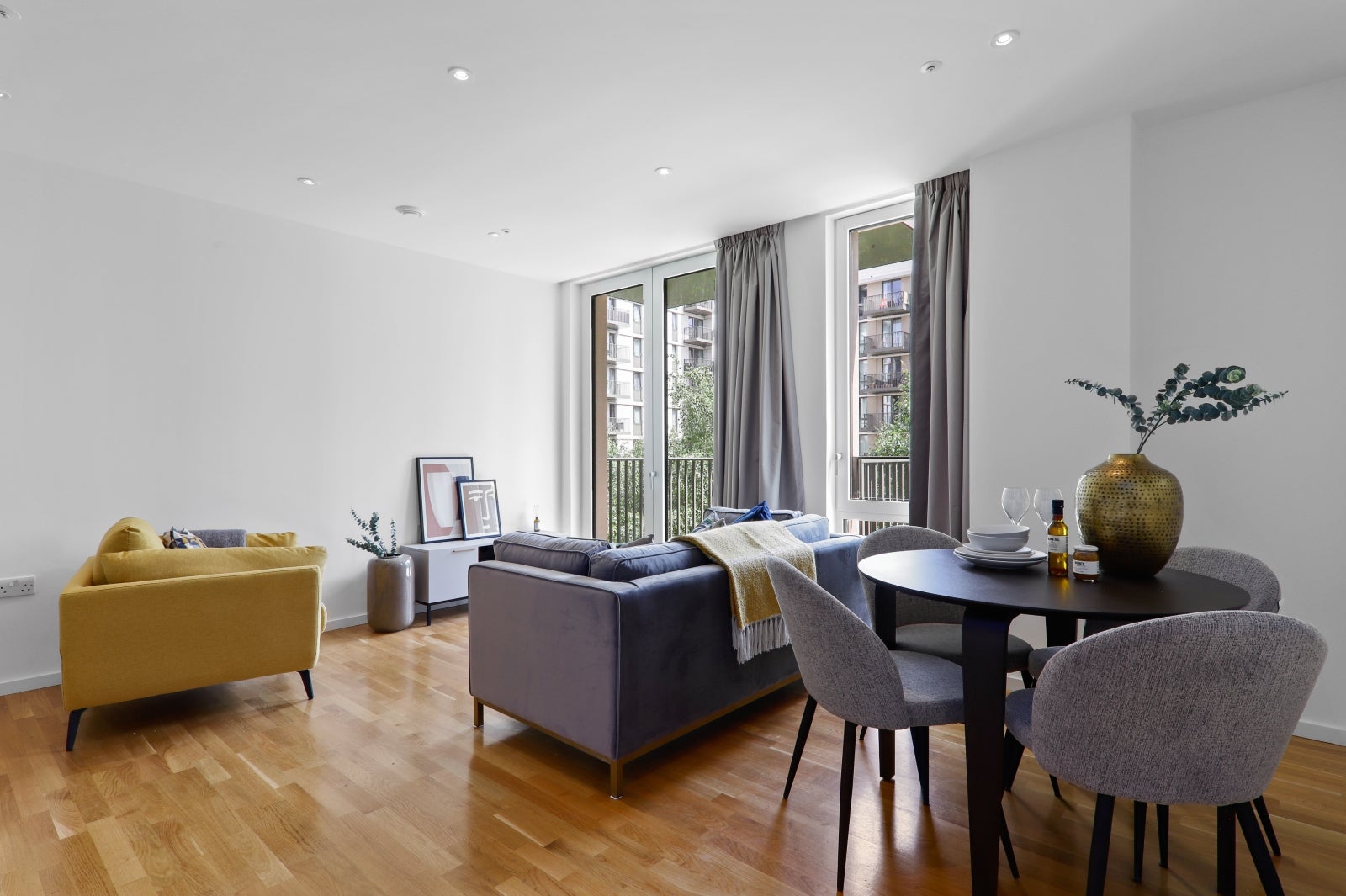 Flat Celebration Avenue in Greater London