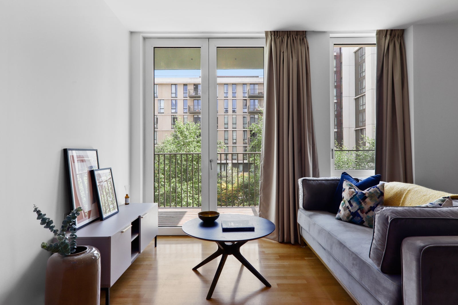 Flat Celebration Avenue in Greater London