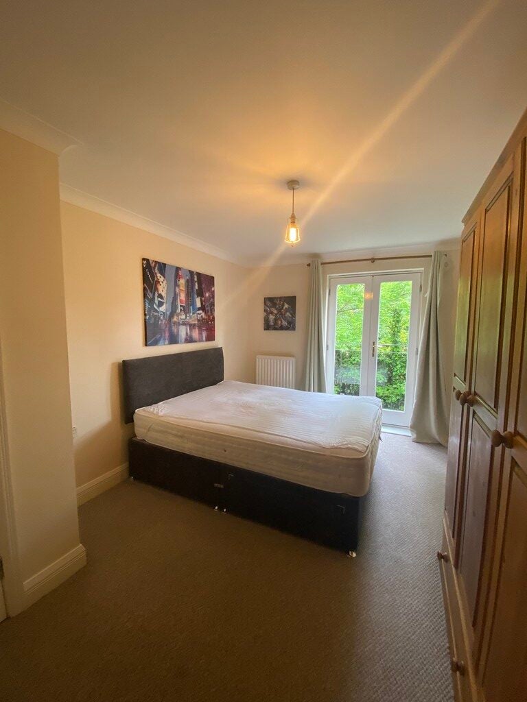 Flat Olive Shapley Avenue in Manchester